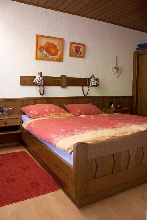Ferienwohnung Hubertusblick Геролщайн Стая снимка
