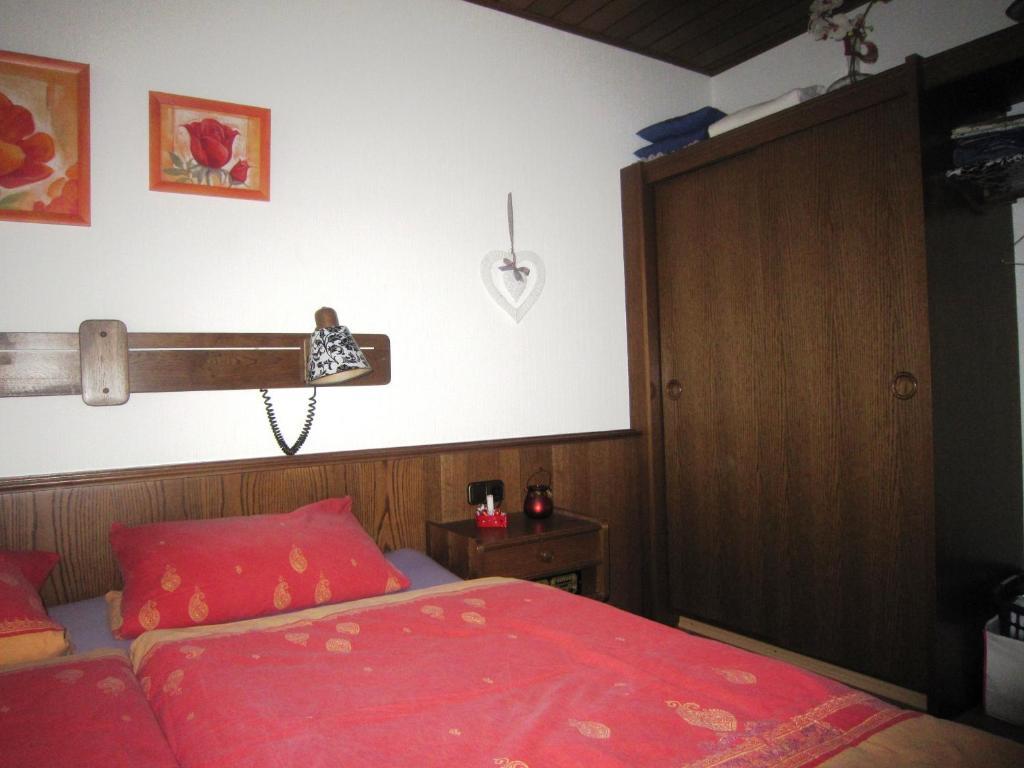 Ferienwohnung Hubertusblick Геролщайн Стая снимка